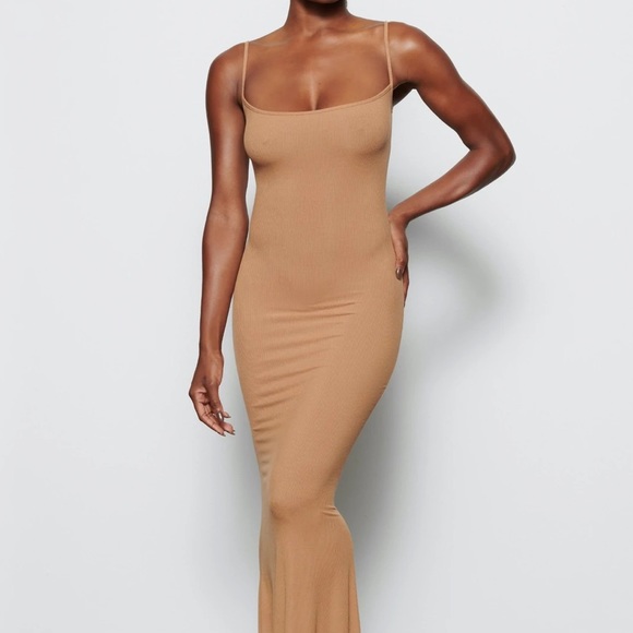NWT SKIMS SOFT LOUNGE SLIP LONG DRESS CAMEL - Picture 5 of 6